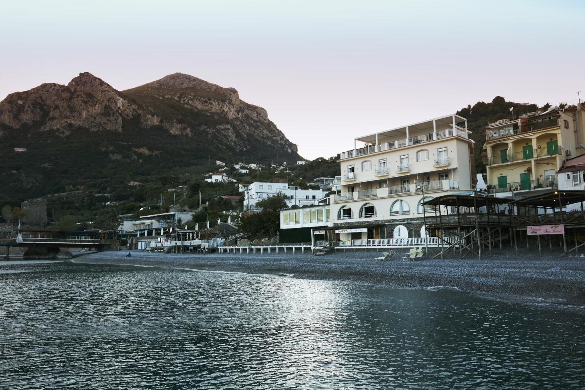 Taverna Del Capitano Marina del Cantone Exteriör bild